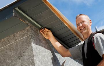 soffit installation Cloyfin